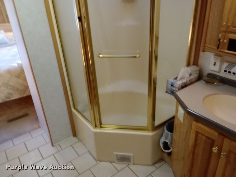 image for item DW0938 2001 Monaco Diplomat  RV