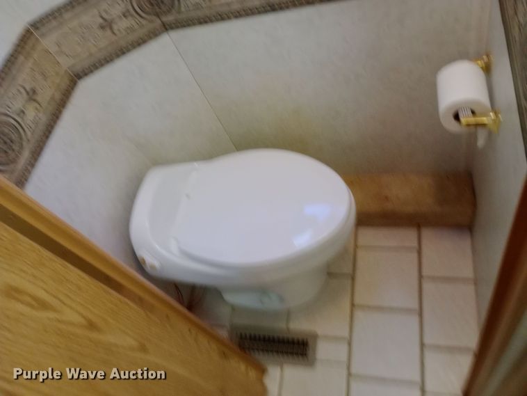 image for item DW0938 2001 Monaco Diplomat  RV