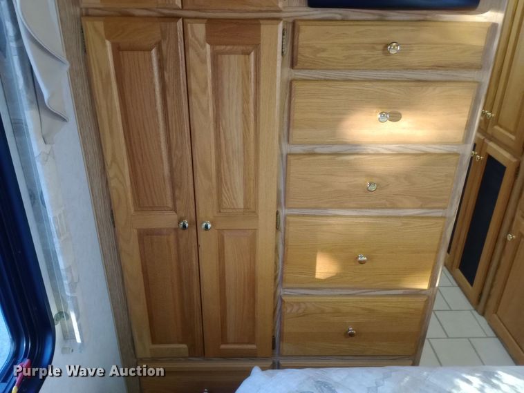 image for item DW0938 2001 Monaco Diplomat  RV