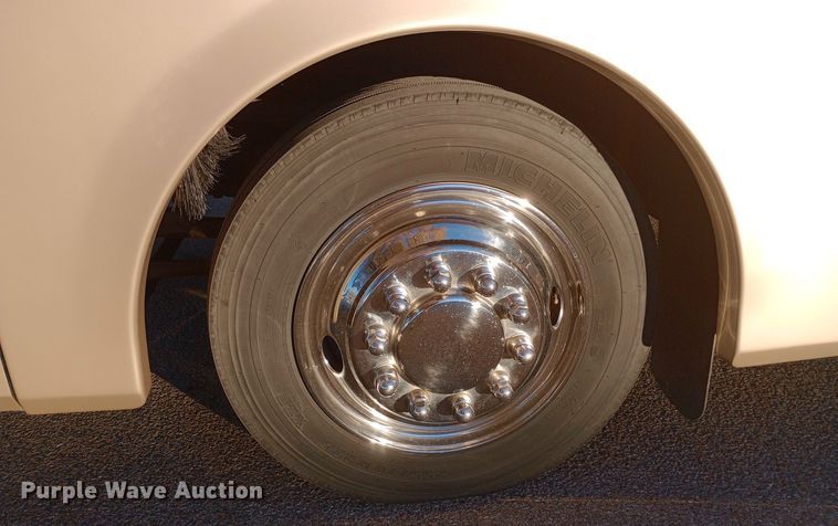 image for item DW0938 2001 Monaco Diplomat  RV