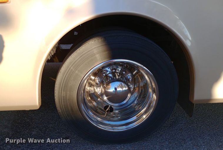 image for item DW0938 2001 Monaco Diplomat  RV