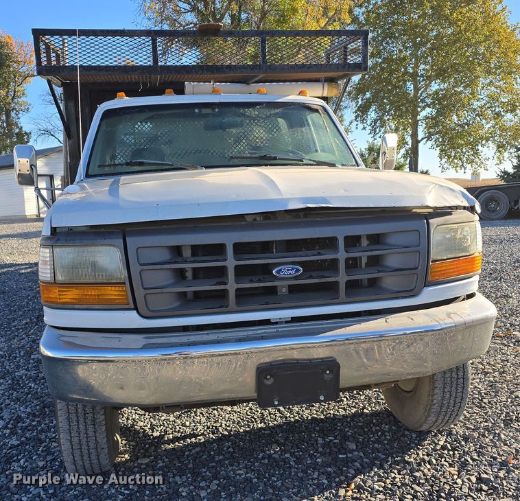 image for item DW3819 1995 Ford F-Super Duty flatbed truck