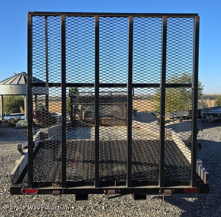 image for item DW3819 1995 Ford F-Super Duty flatbed truck