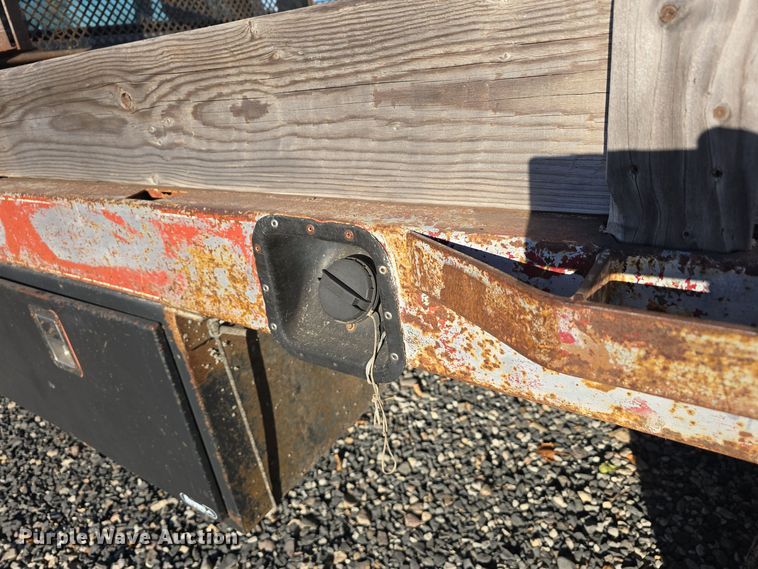 image for item DW3819 1995 Ford F-Super Duty flatbed truck