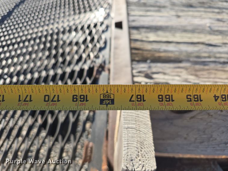 image for item DW3819 1995 Ford F-Super Duty flatbed truck