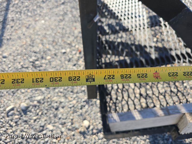 image for item DW3819 1995 Ford F-Super Duty flatbed truck