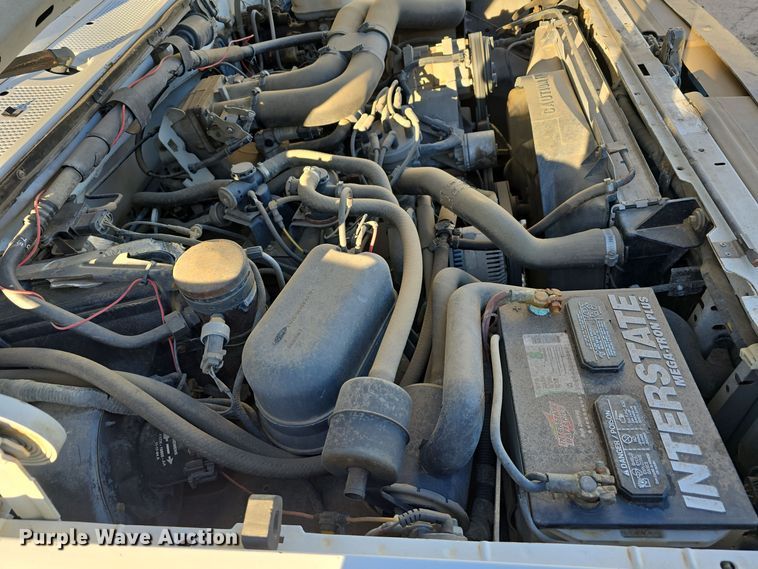 image for item DW3819 1995 Ford F-Super Duty flatbed truck