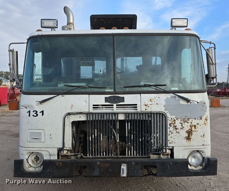 image for item DW3846 2006 AutoCar XPeditor roll-off container truck