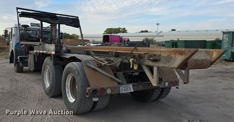 image for item DW3846 2006 AutoCar XPeditor roll-off container truck