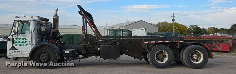 image for item DW3846 2006 AutoCar XPeditor roll-off container truck