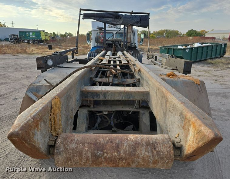 image for item DW3846 2006 AutoCar XPeditor roll-off container truck