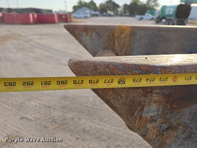 image for item DW3846 2006 AutoCar XPeditor roll-off container truck