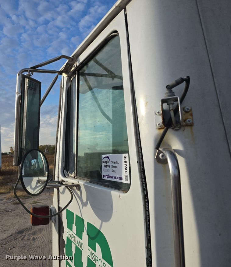 image for item DW3846 2006 AutoCar XPeditor roll-off container truck