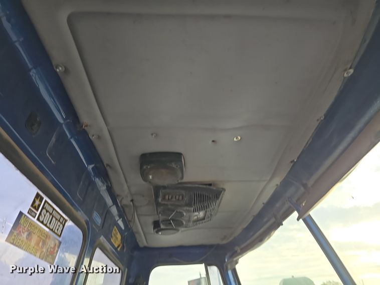 image for item DW3846 2006 AutoCar XPeditor roll-off container truck