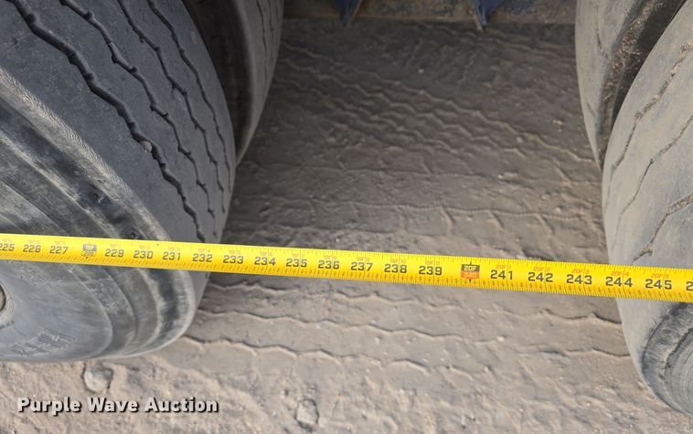 image for item DW3846 2006 AutoCar XPeditor roll-off container truck