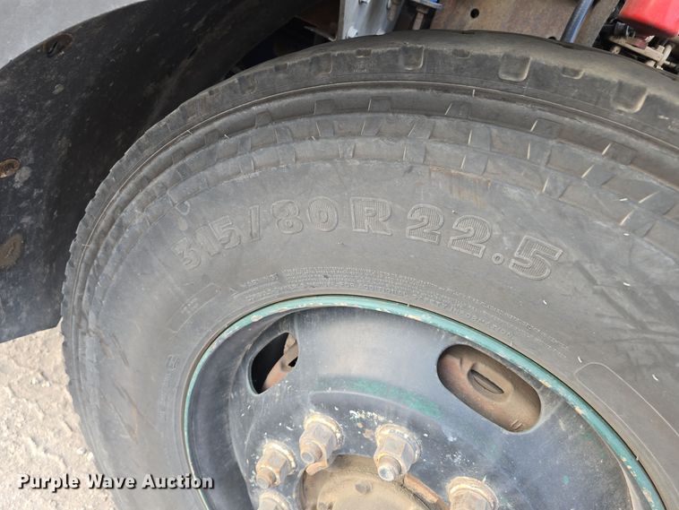 image for item DW3846 2006 AutoCar XPeditor roll-off container truck