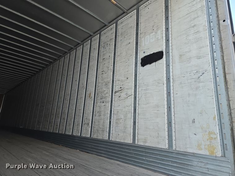 image for item DW3962 2005 Utility dry van trailer