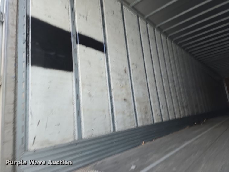 image for item DW3962 2005 Utility dry van trailer