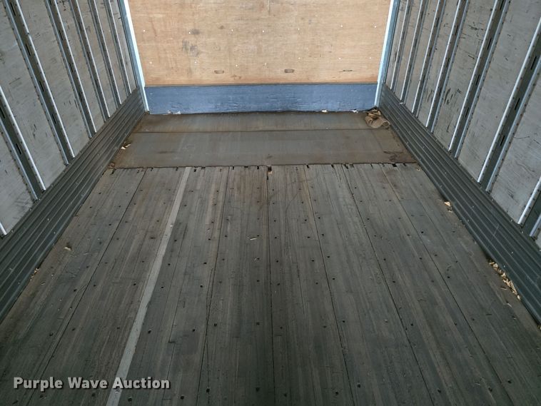 image for item DW3962 2005 Utility dry van trailer