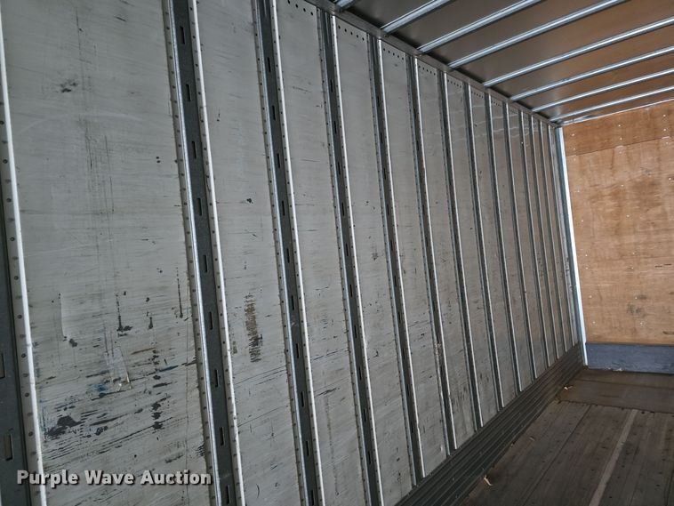 image for item DW3962 2005 Utility dry van trailer