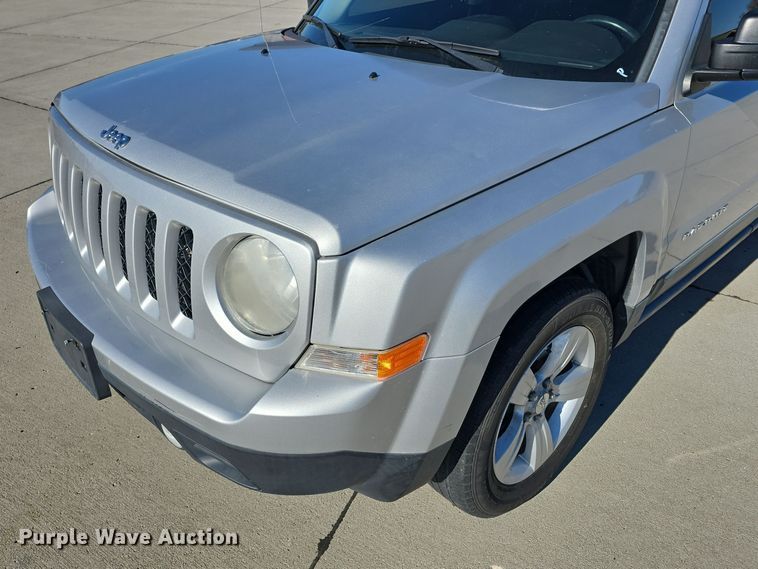 image for item DW3971 2011 Jeep Patriot SUV