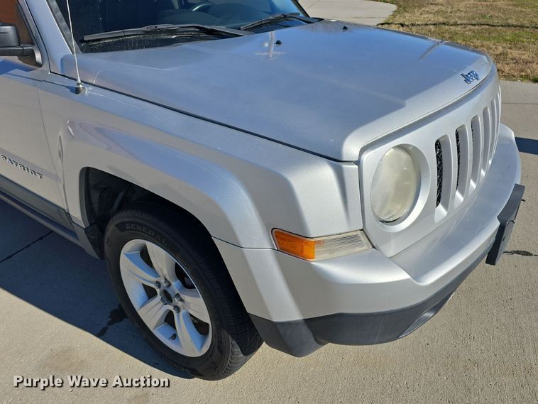 image for item DW3971 2011 Jeep Patriot SUV