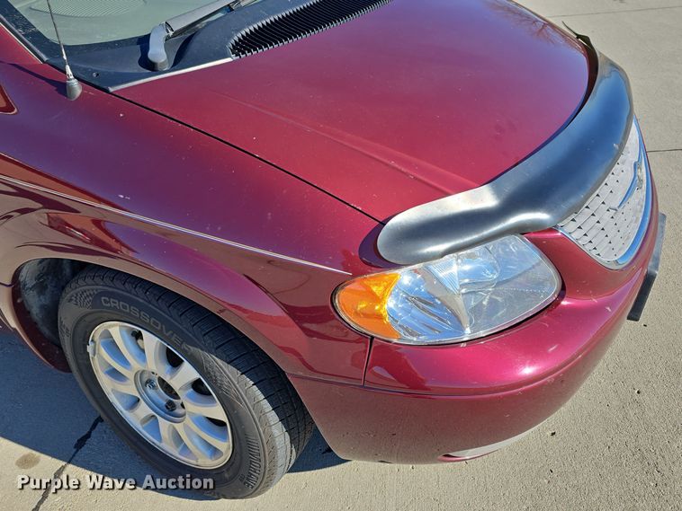 image for item DW3972 2002 Chrysler Town and Country handicap accessible van