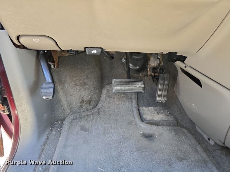 image for item DW3972 2002 Chrysler Town and Country handicap accessible van