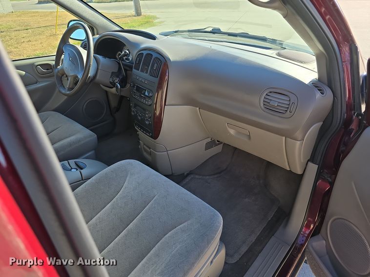 image for item DW3972 2002 Chrysler Town and Country handicap accessible van