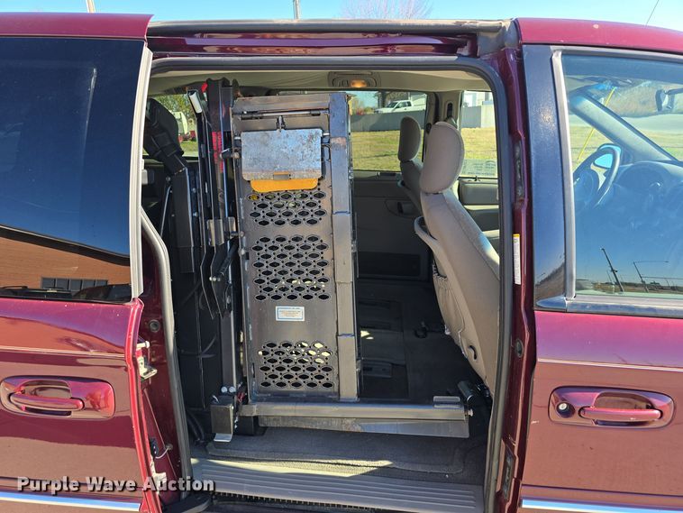 image for item DW3972 2002 Chrysler Town and Country handicap accessible van