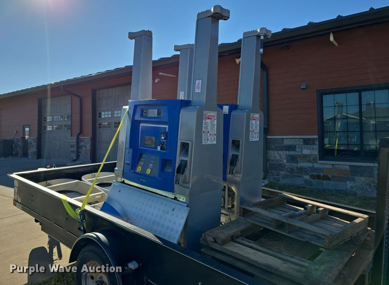 image for item DW3973 (2) 2021 Bennett fuel pumps