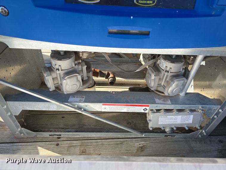 image for item DW3973 (2) 2021 Bennett fuel pumps