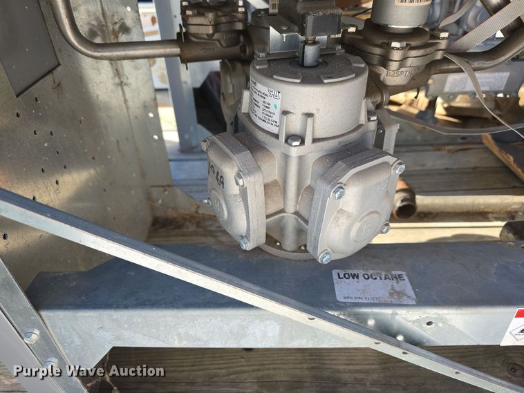 image for item DW3973 (2) 2021 Bennett fuel pumps