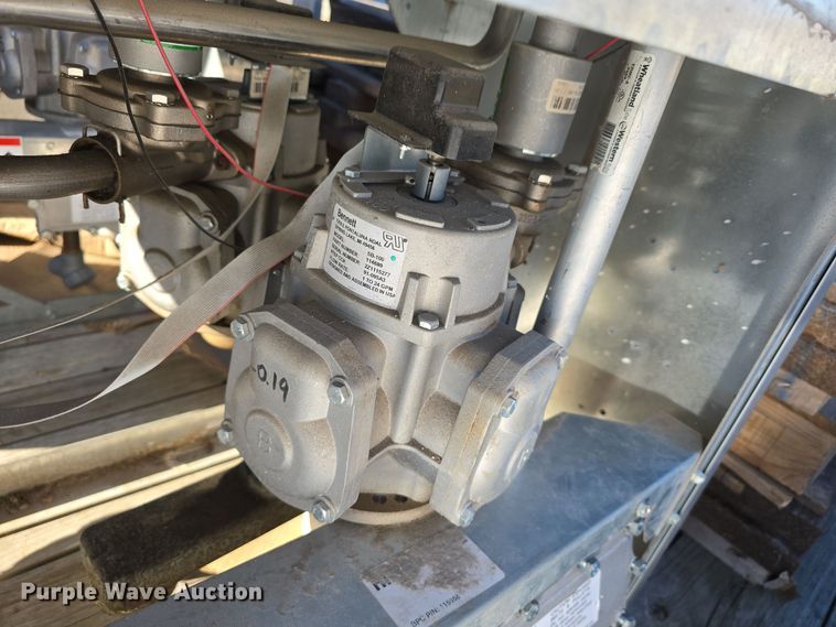 image for item DW3973 (2) 2021 Bennett fuel pumps