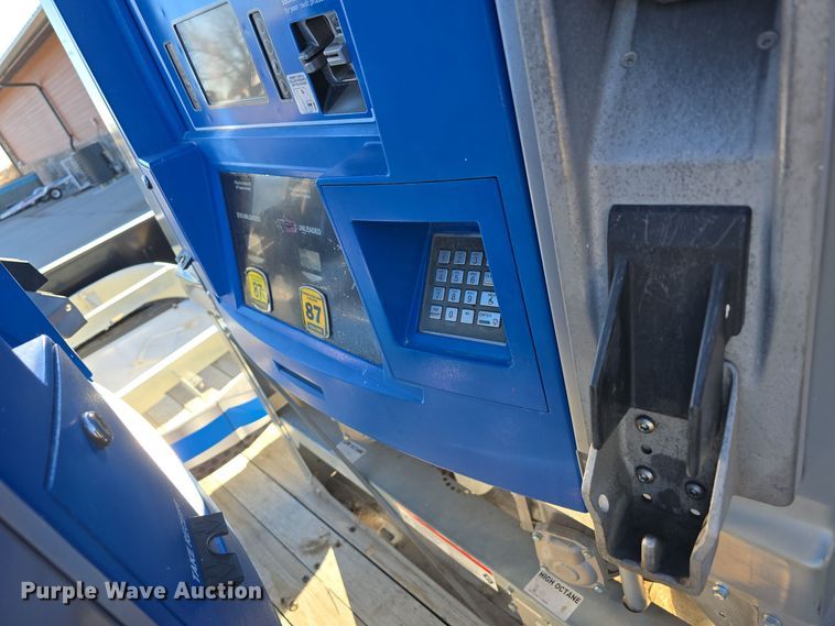 image for item DW3973 (2) 2021 Bennett fuel pumps