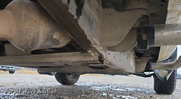 image for item DW3976 2006 Chevrolet Silverado 2500HD utility bed pickup truck