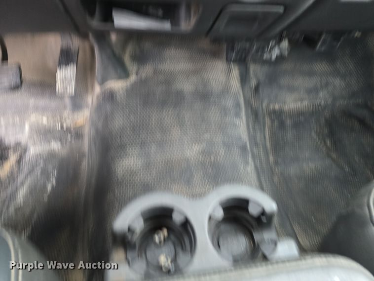 image for item DW3976 2006 Chevrolet Silverado 2500HD utility bed pickup truck