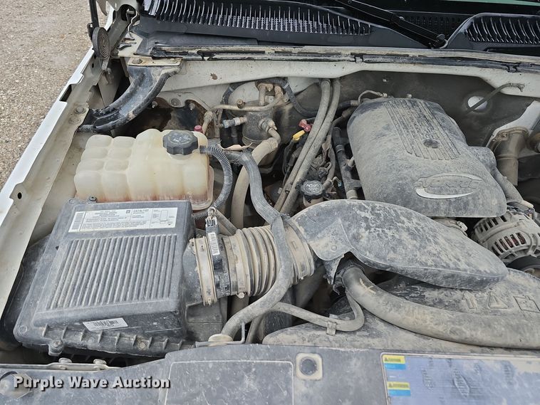 image for item DW3976 2006 Chevrolet Silverado 2500HD utility bed pickup truck