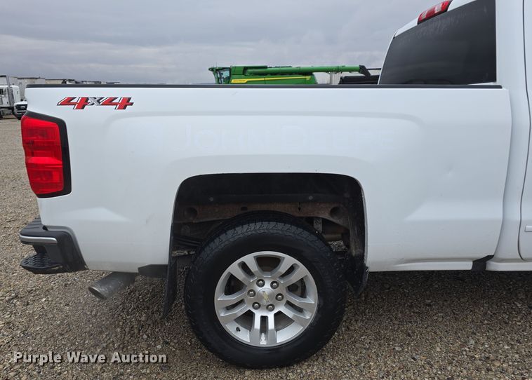image for item DW3977 2018 Chevrolet Silverado 1500 Double Cab pickup truck