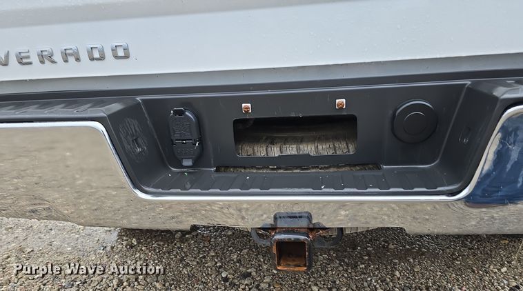 image for item DW3977 2018 Chevrolet Silverado 1500 Double Cab pickup truck