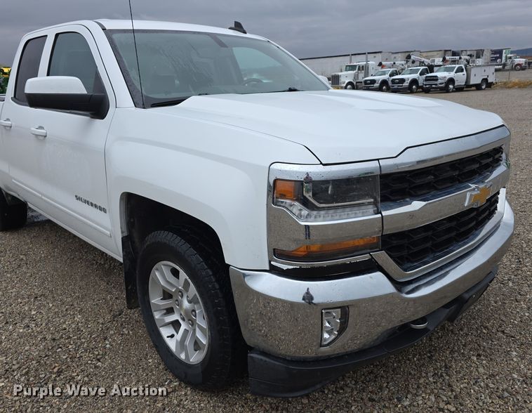 image for item DW3977 2018 Chevrolet Silverado 1500 Double Cab pickup truck
