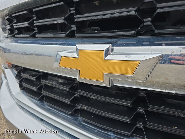 image for item DW3977 2018 Chevrolet Silverado 1500 Double Cab pickup truck