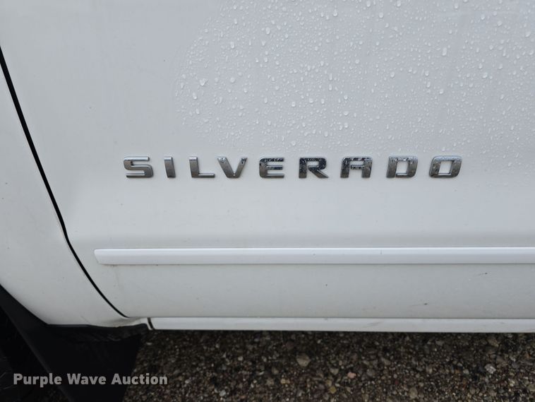 image for item DW3977 2018 Chevrolet Silverado 1500 Double Cab pickup truck