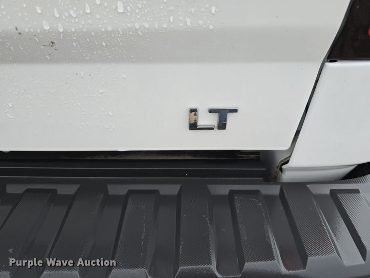 image for item DW3977 2018 Chevrolet Silverado 1500 Double Cab pickup truck