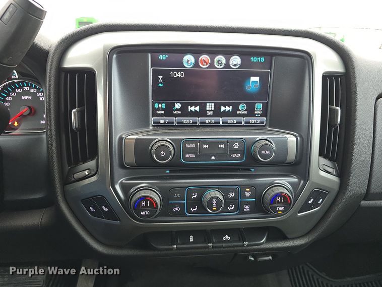 image for item DW3977 2018 Chevrolet Silverado 1500 Double Cab pickup truck
