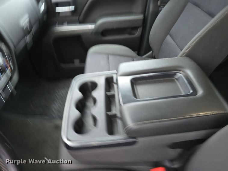 image for item DW3977 2018 Chevrolet Silverado 1500 Double Cab pickup truck