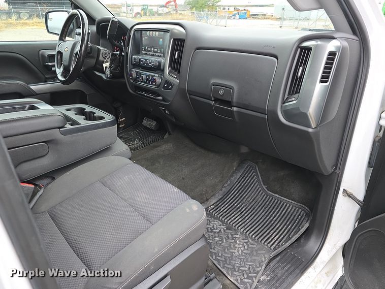 image for item DW3977 2018 Chevrolet Silverado 1500 Double Cab pickup truck