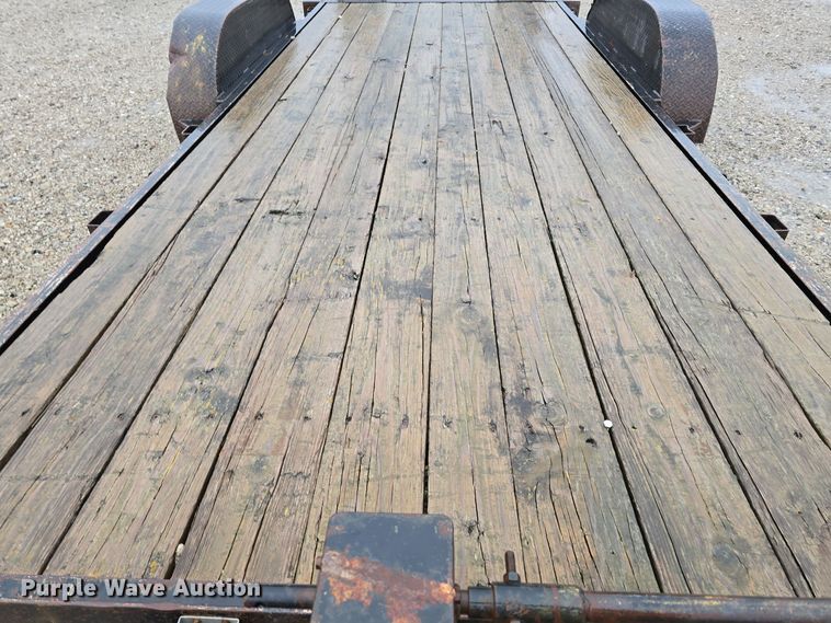 image for item DW3981 2005 Mac-Lander utility trailer