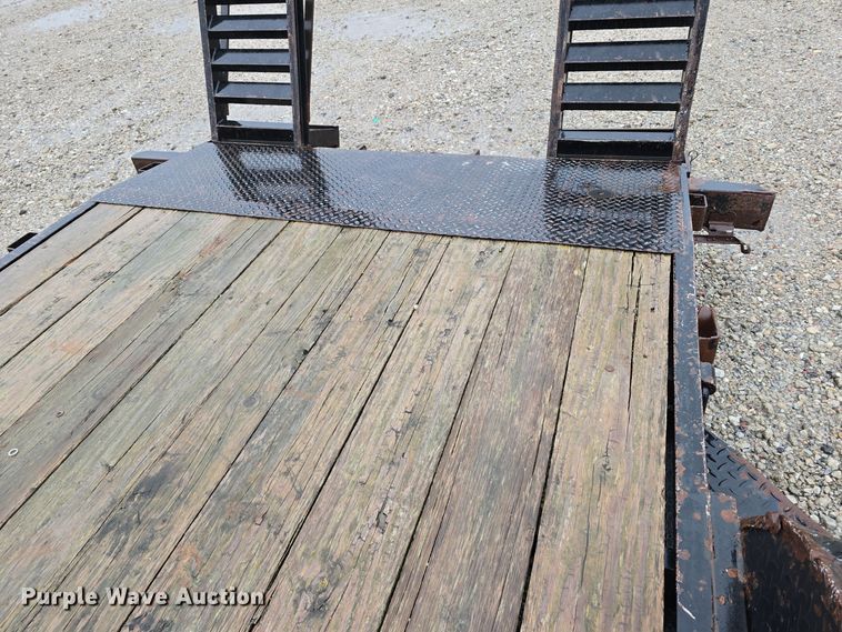 image for item DW3981 2005 Mac-Lander utility trailer