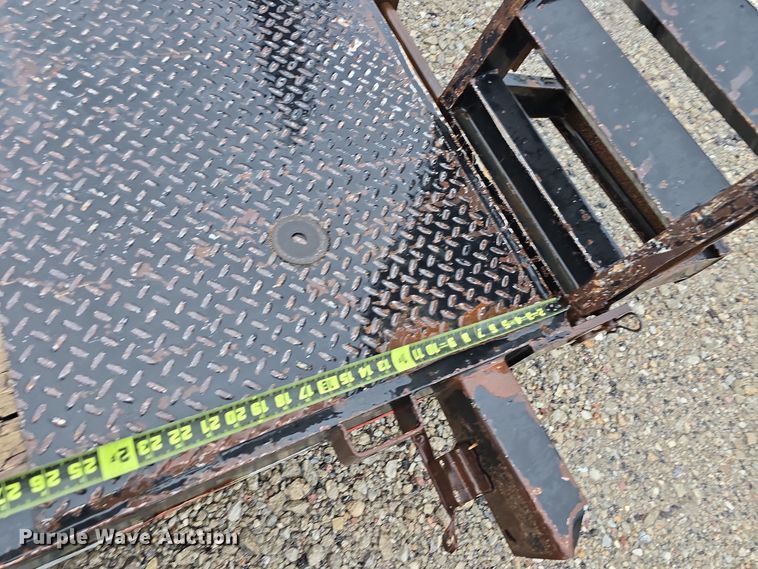 image for item DW3981 2005 Mac-Lander utility trailer